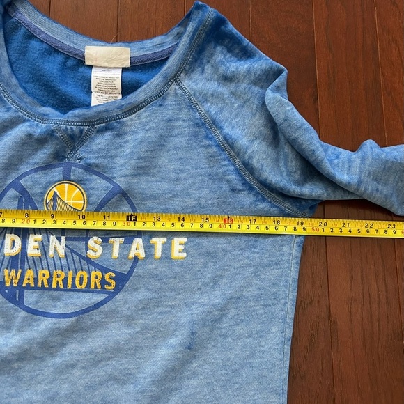 NWT Women’s Golden State Warriors Retro Logo Burnout
Crew Neck Sweatshirt M blue - Picture 8 of 9